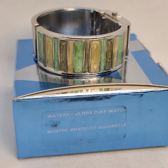 Watch - Picture 3 of 4